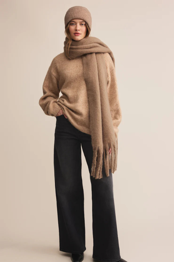 Z SUPPLY - SHOW ME THE WAY SCARF CLASSIC CAMEL