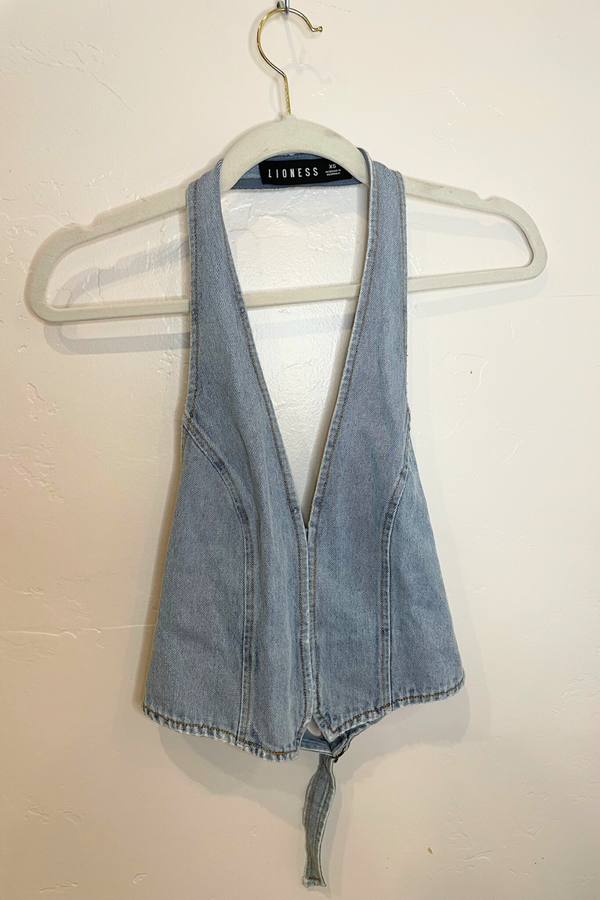 LIONESS - DENIM HALTER TOP