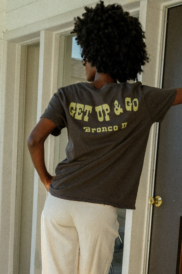 JUNK FOOD - BRONCO GET UP AND GO VINTAGE TEE
