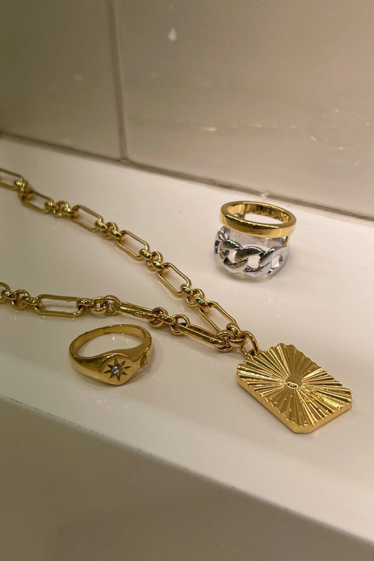 SAHIRA JEWELRY DESIGN – swirlboutique