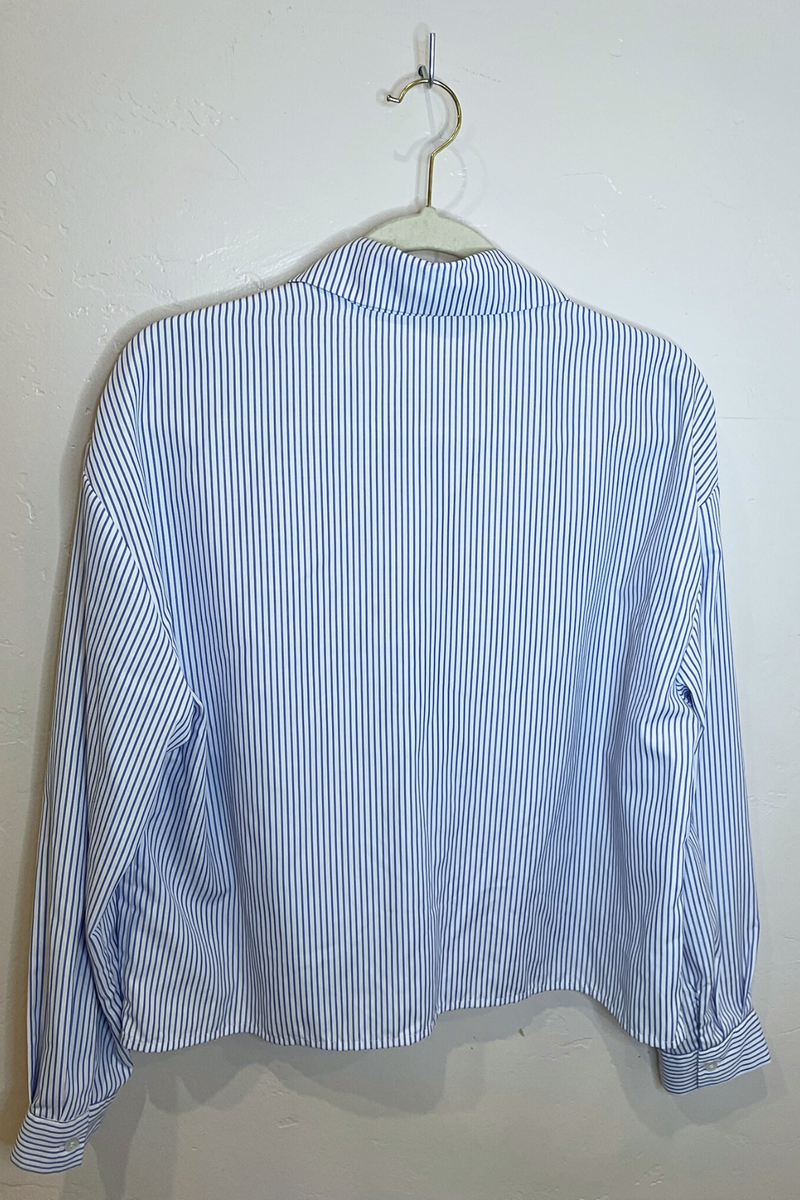 STORETS - BLUE AND WHITE STRIPE BUTTON DOWN