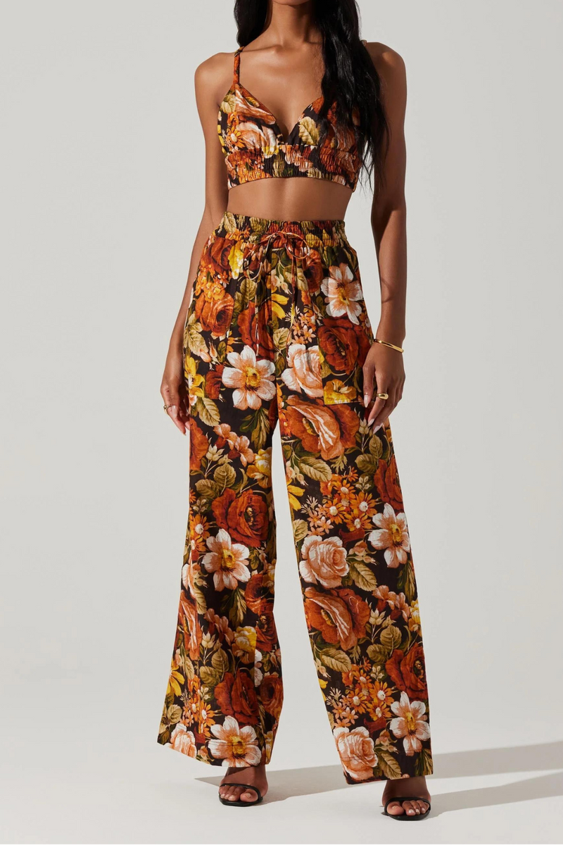 ASTR THE LABEL - TEVY FLORAL CROP TOP