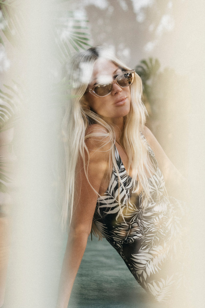 Z SUPPLY X THE SALTY BLONDE - STAYCATION SUNGLASSES GRADIENT