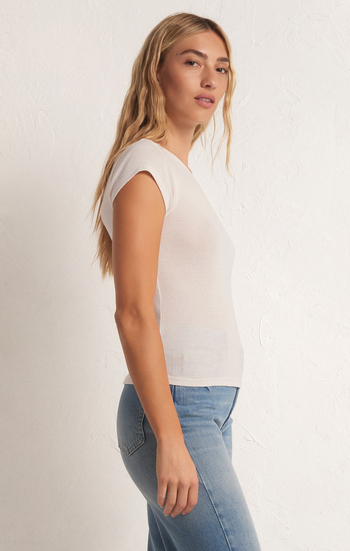 Z SUPPLY - 90S BABY TEE SANDSTONE – swirlboutique