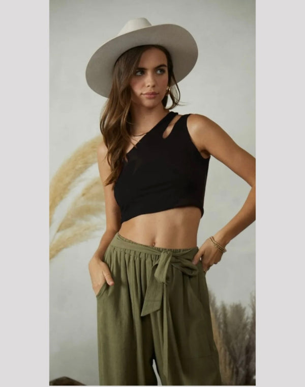 GP FEATHER - ASYMMETRICAL SHOULDER RIB TOP