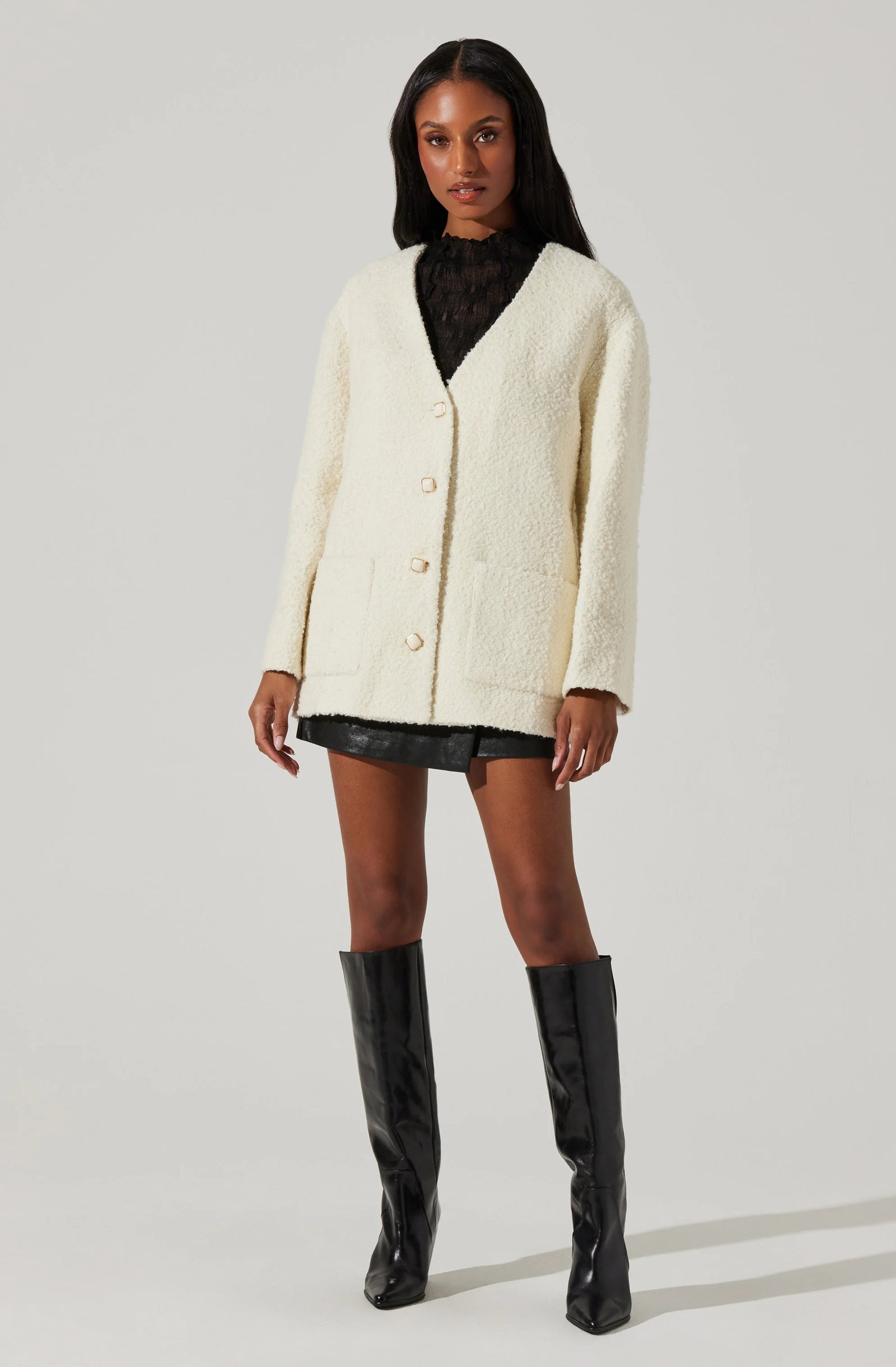 ASTR THE LABEL - MAIDY BOUCLE V NECK COAT – swirlboutique