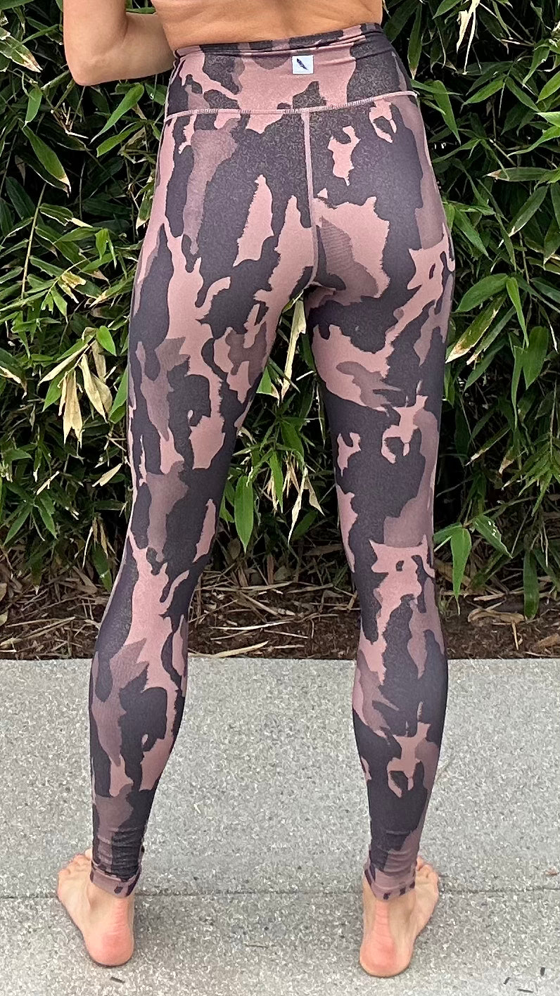 GP FEATHER - GLITTER CAMO HIGH WAIST LEGGINGS