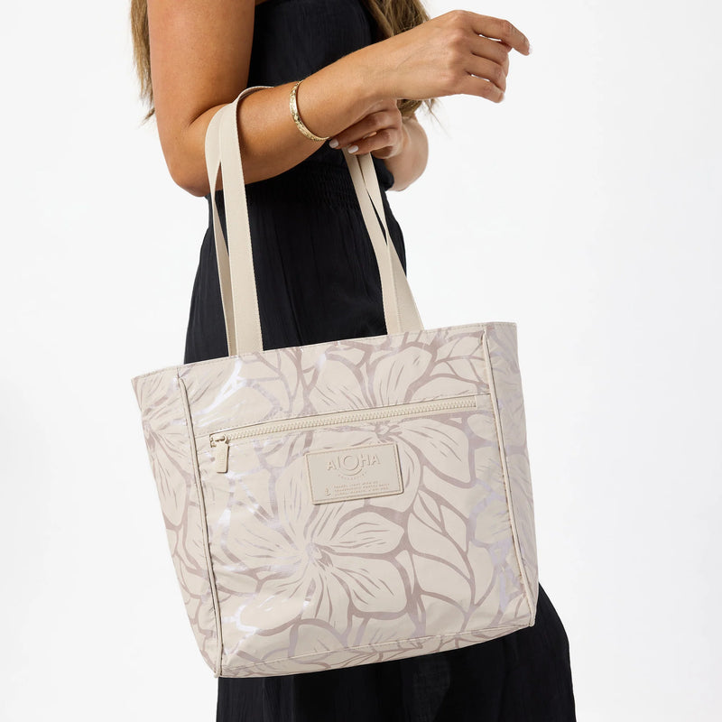 ALOHA - GO TO TOTE BACKYARD OYSTER ON SANDSTONE
