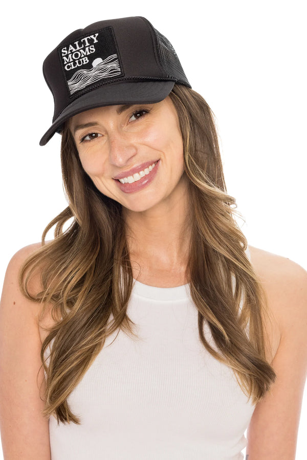 FRIDAY FEELIN - SALTY MOMS TRUCKER HAT BLACK