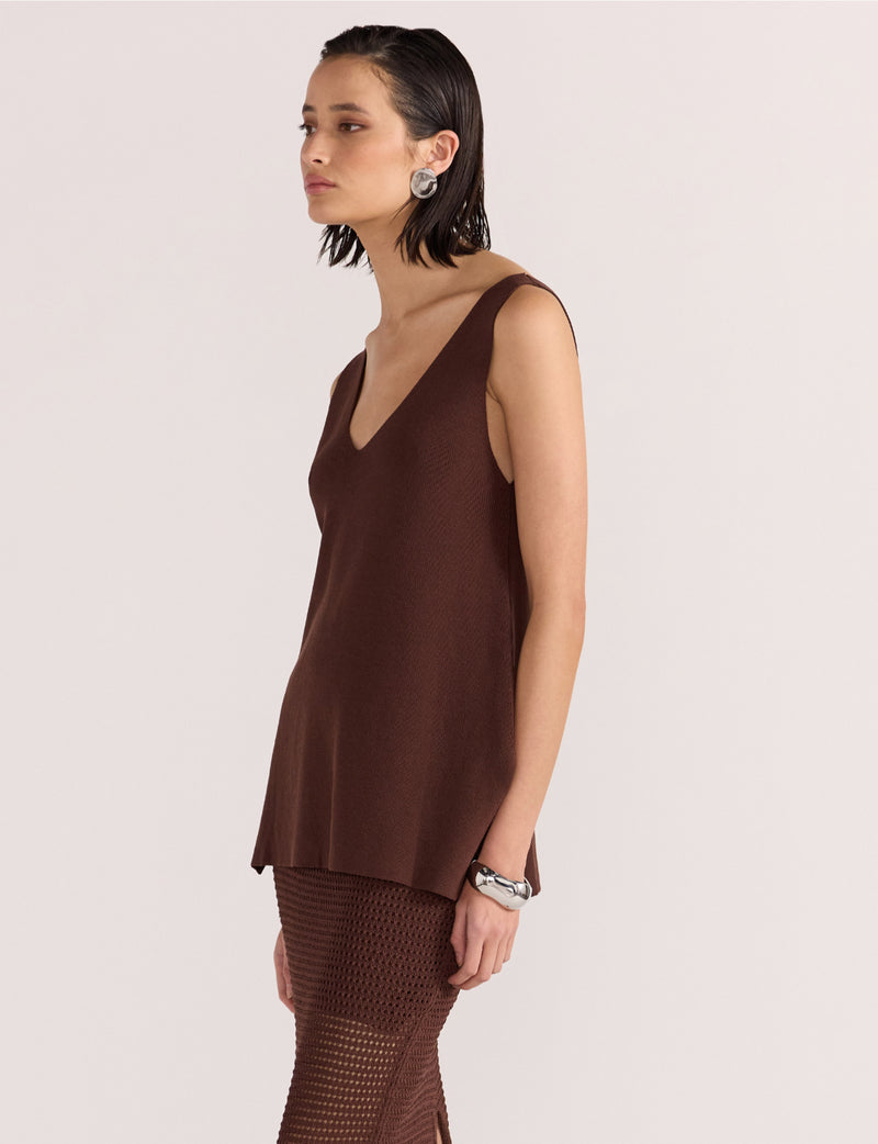 STAPLE THE LABEL - PORTICO V-NECK TUNIC KNIT ESPRESSO