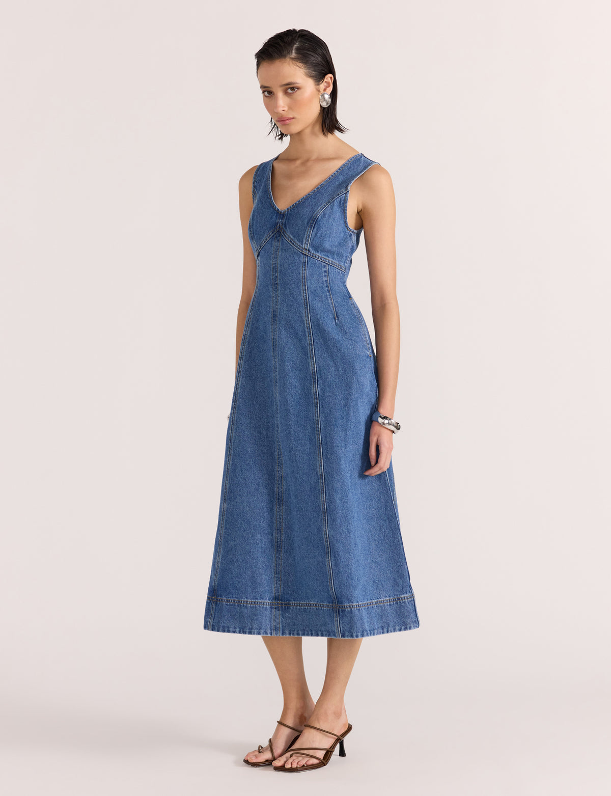 STAPLE THE LABEL - ALDEN DENIM MIDI DRESS – swirlboutique