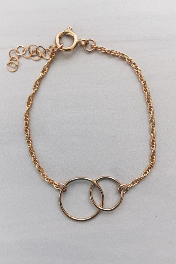 MAC & RY JEWELRY - CONNECTED CIRCLES BRACELET