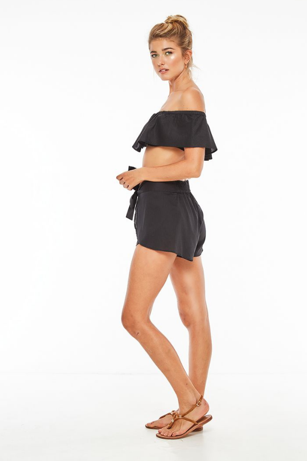 INDAH CLOTHING - PALM SOLID FRONT TIE WRAP SHORT