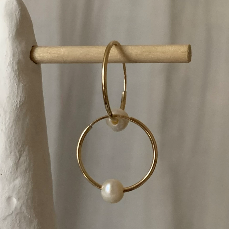 LUSH JEWELRY - EVERYDAY PEARL HOOPS
